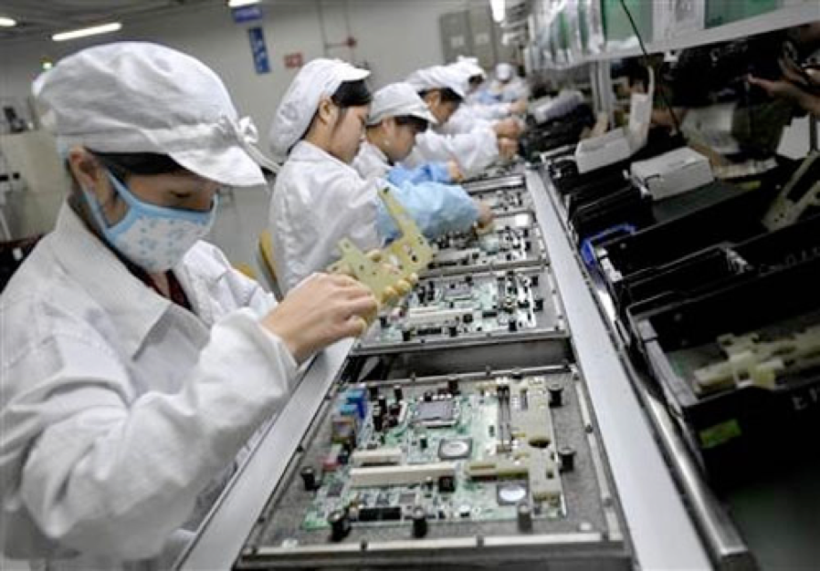 Social Responsibility of Electronic Businesses in Vietnam