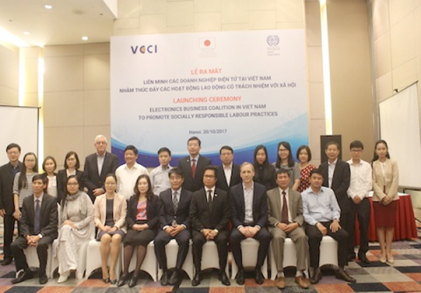 For the first time, the Vietnam e-business alliance was established.